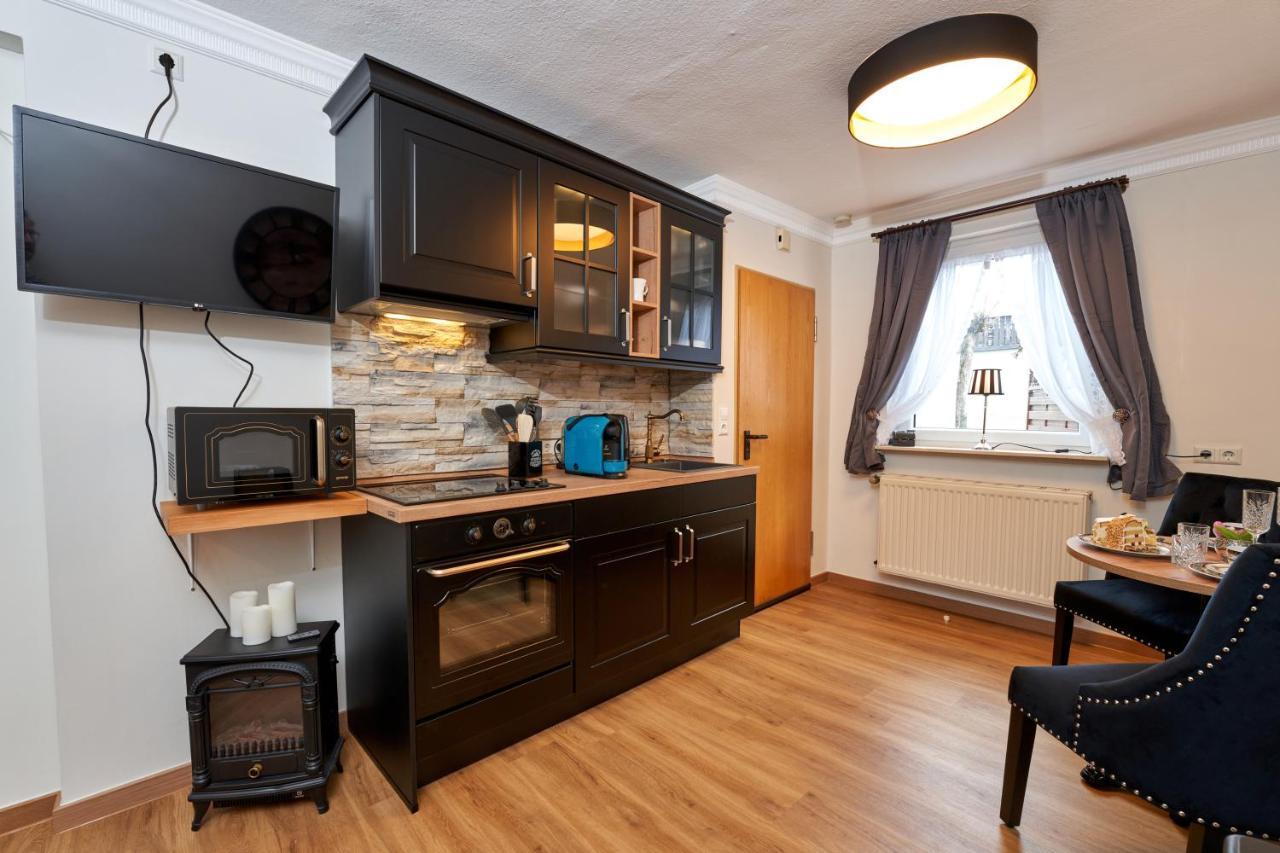Ferienwohnungen Eifelstuben Mit Charme - Am See, Nahe Burg Ulmen Exterior foto