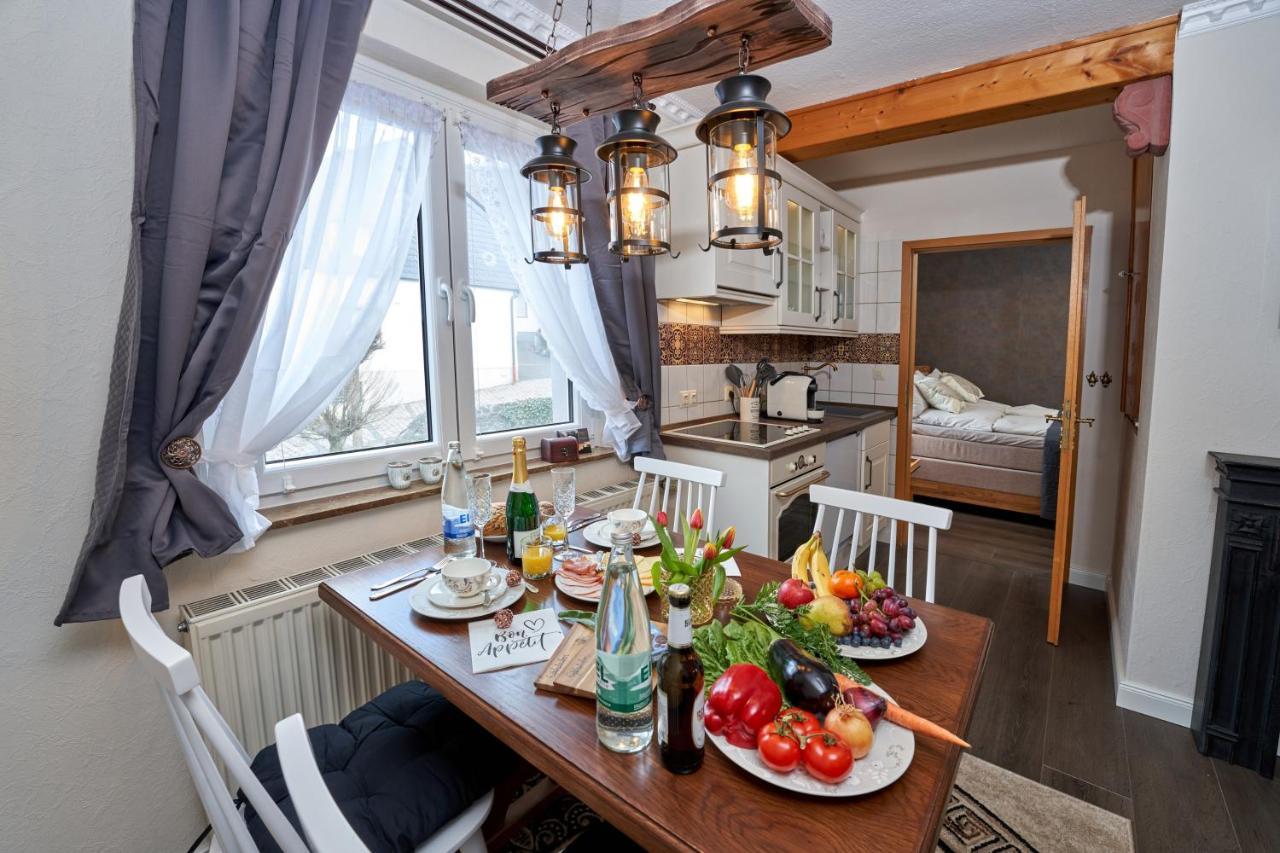 Ferienwohnungen Eifelstuben Mit Charme - Am See, Nahe Burg Ulmen Exterior foto