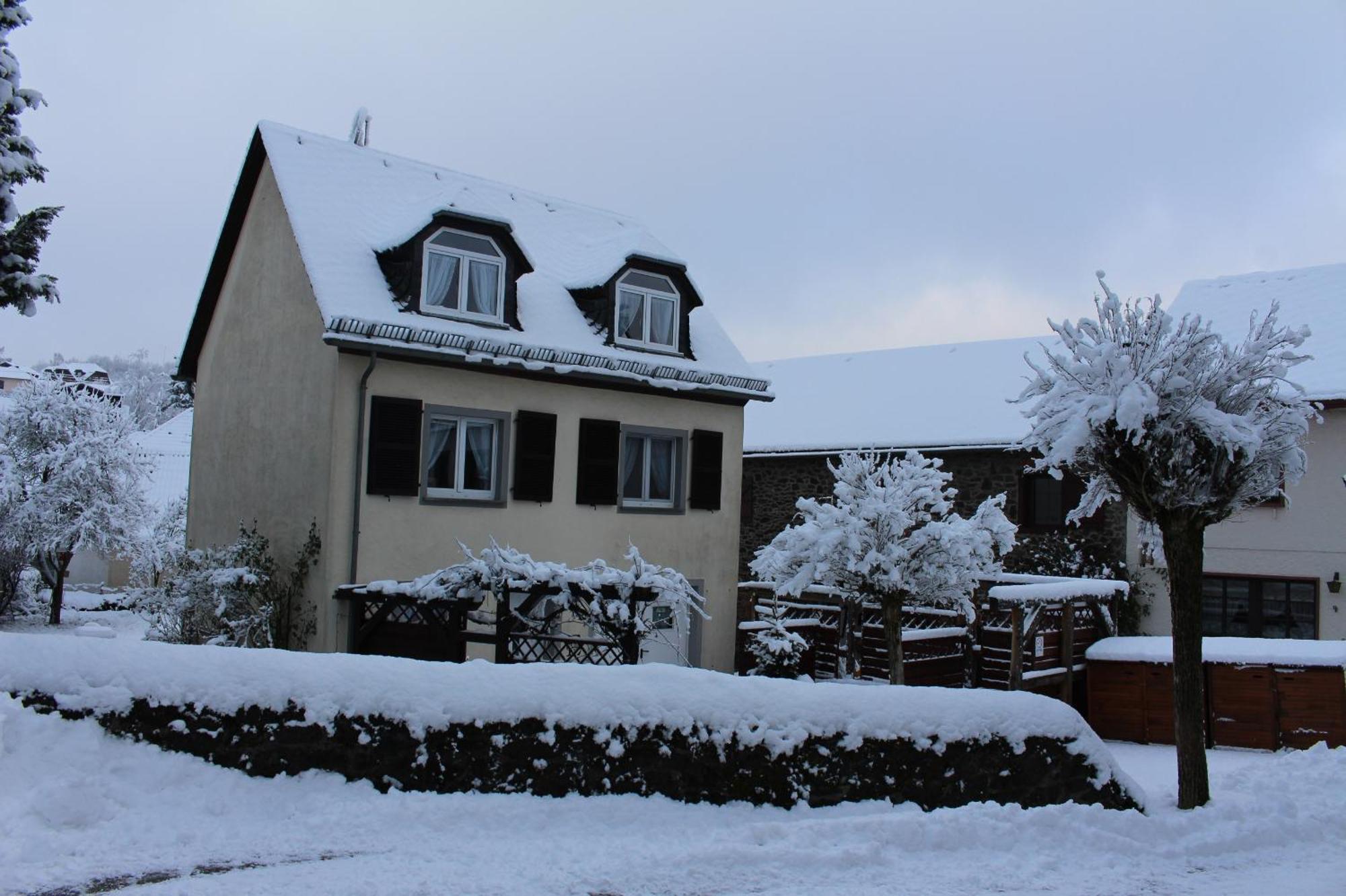 Ferienwohnungen Eifelstuben Mit Charme - Am See, Nahe Burg Ulmen Exterior foto